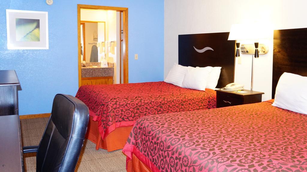 Days Inn Kansas City-Worlds Of Fun Номер фото