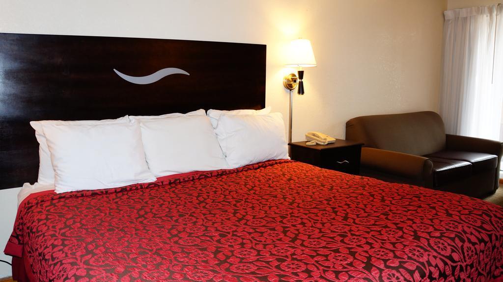 Days Inn Kansas City-Worlds Of Fun Номер фото