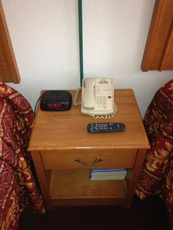 Days Inn Kansas City-Worlds Of Fun Номер фото